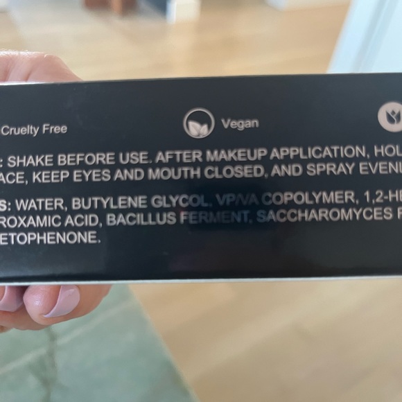 RealHer Probiotic Setting Spray NWT - Picture 3 of 4